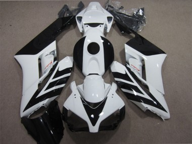 2004-2005 Honda CBR1000RR Motorcycle Fairing - White Glossy Black Stripe Canada