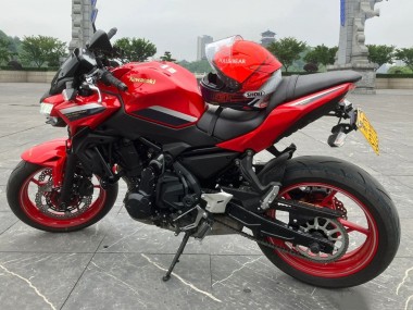 2020-2025 Kawasaki Ninja Z650 Motorcycle Fairings - Red Black Canada