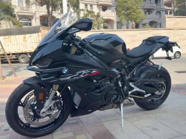 2023-2024 BMW S1000RR Motorcycle Fairings - Glossy Black Canada