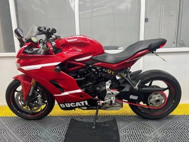2017-2022 Ducati Supersport 939/939S Motorcycle Fairings - Red Black White Stripe Canada