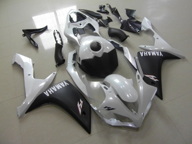 Cheap 2007-2008 Pearl White Matte Black Yamaha YZF R1 Replacement Motorcycle Fairings Canada